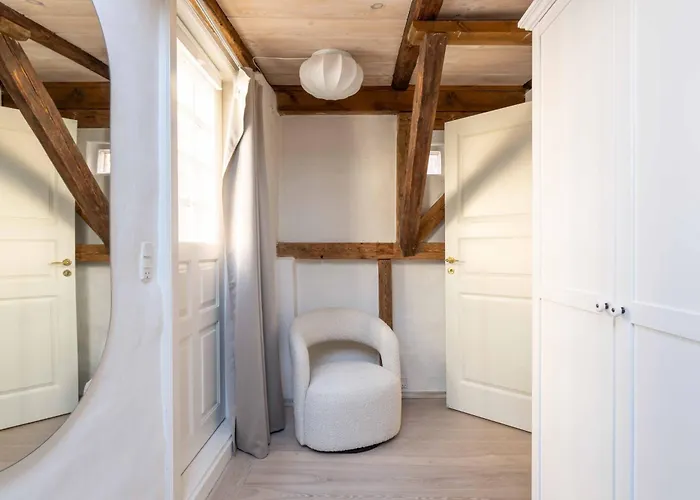 Stylish Duplex In N アパート *