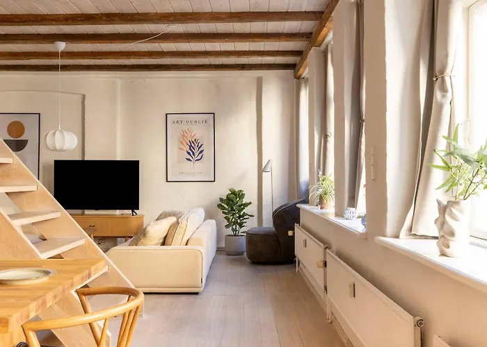 Apartamento Stylish Duplex In N